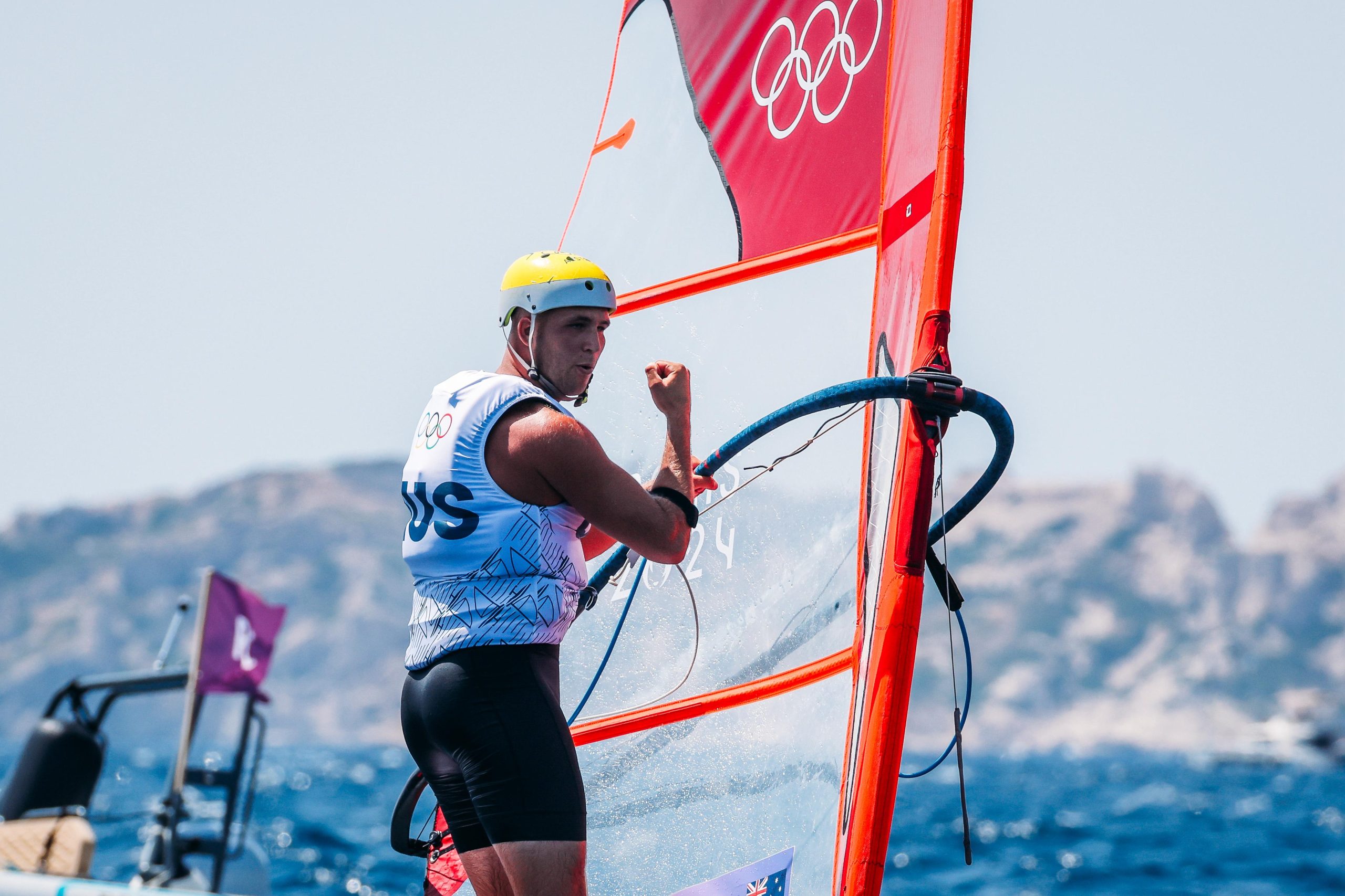 Windsurfer Grae Morris put a horror start to the day behind him to move up to seventh overall after posting Australia’s first race win at the Paris Olympics.