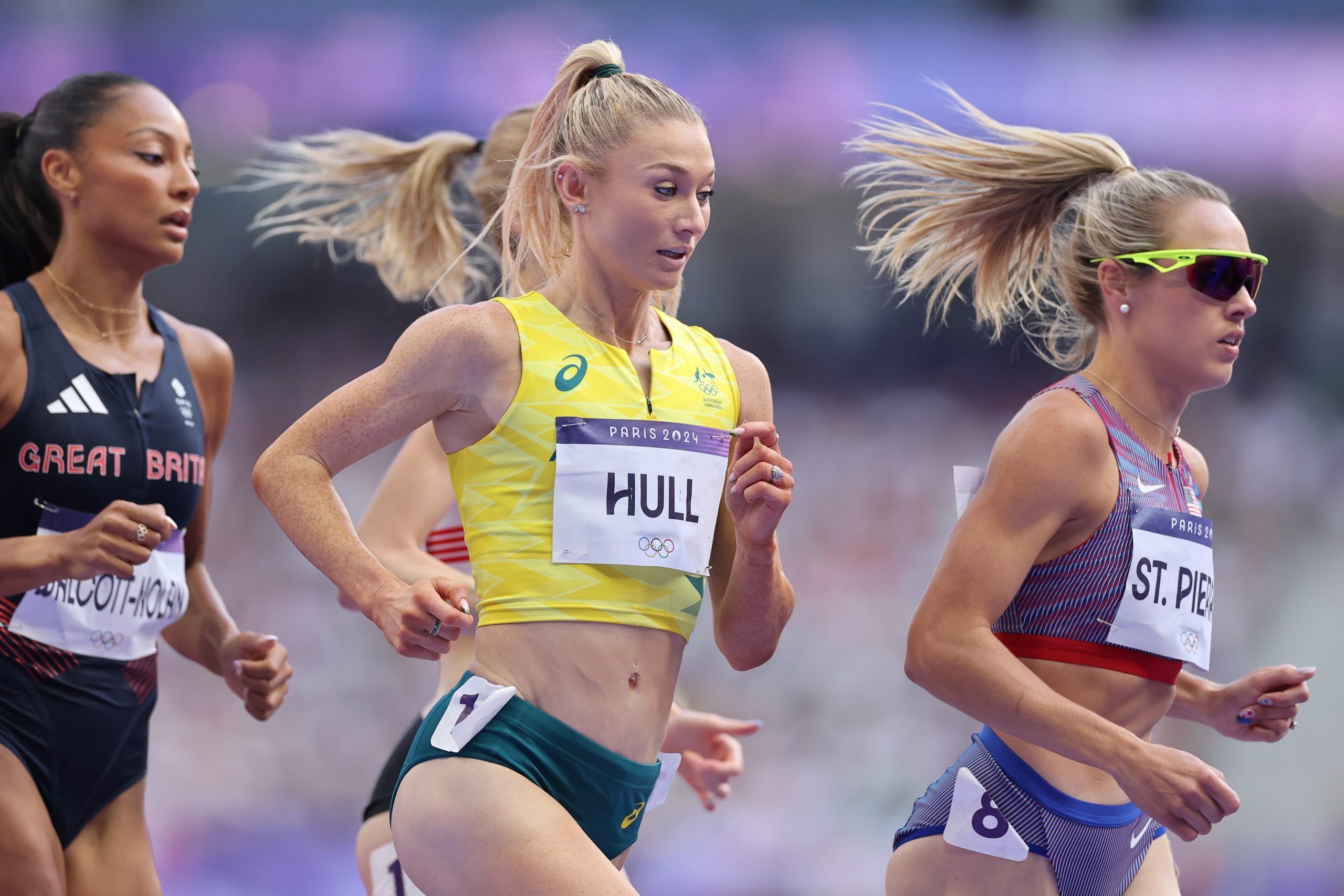 PARIS, FRANCE - AUGUST 06: Jessica Hull of Team Australia competes during the Women's 1500m Round 1 on day eleven of the Olympic Games Paris 2024 at Stade de France on August 06, 2024 in Paris, France. (Photo by Christian Petersen/Getty Images)