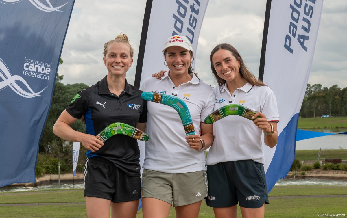 Fox sisters strike precious metal at Aus Open